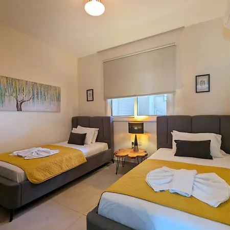 Violetta Apartment, Ground Floor Pool View