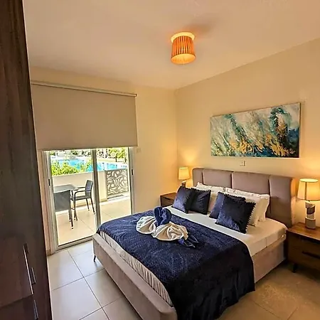 Violetta Apartment, Ground Floor Pool View