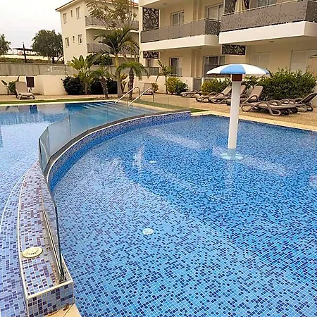 Violetta Apartment, Ground Floor Pool View Apartment *
