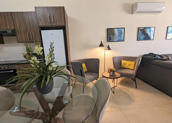 Violetta Apartment, Ground Floor Pool View *