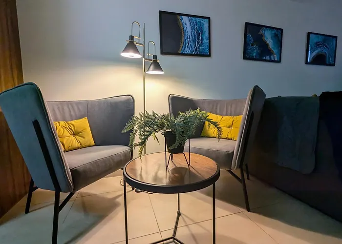 Violetta Apartment, Ground Floor Pool View * Paralimni